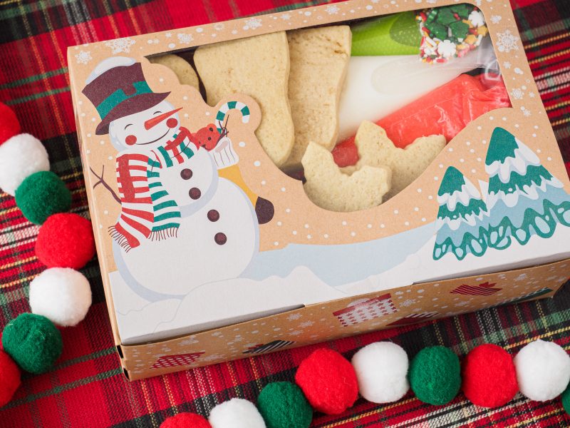 Christmas DIY (Decorate-It-Yourself) 8-pc Cookie Kit - Image 2